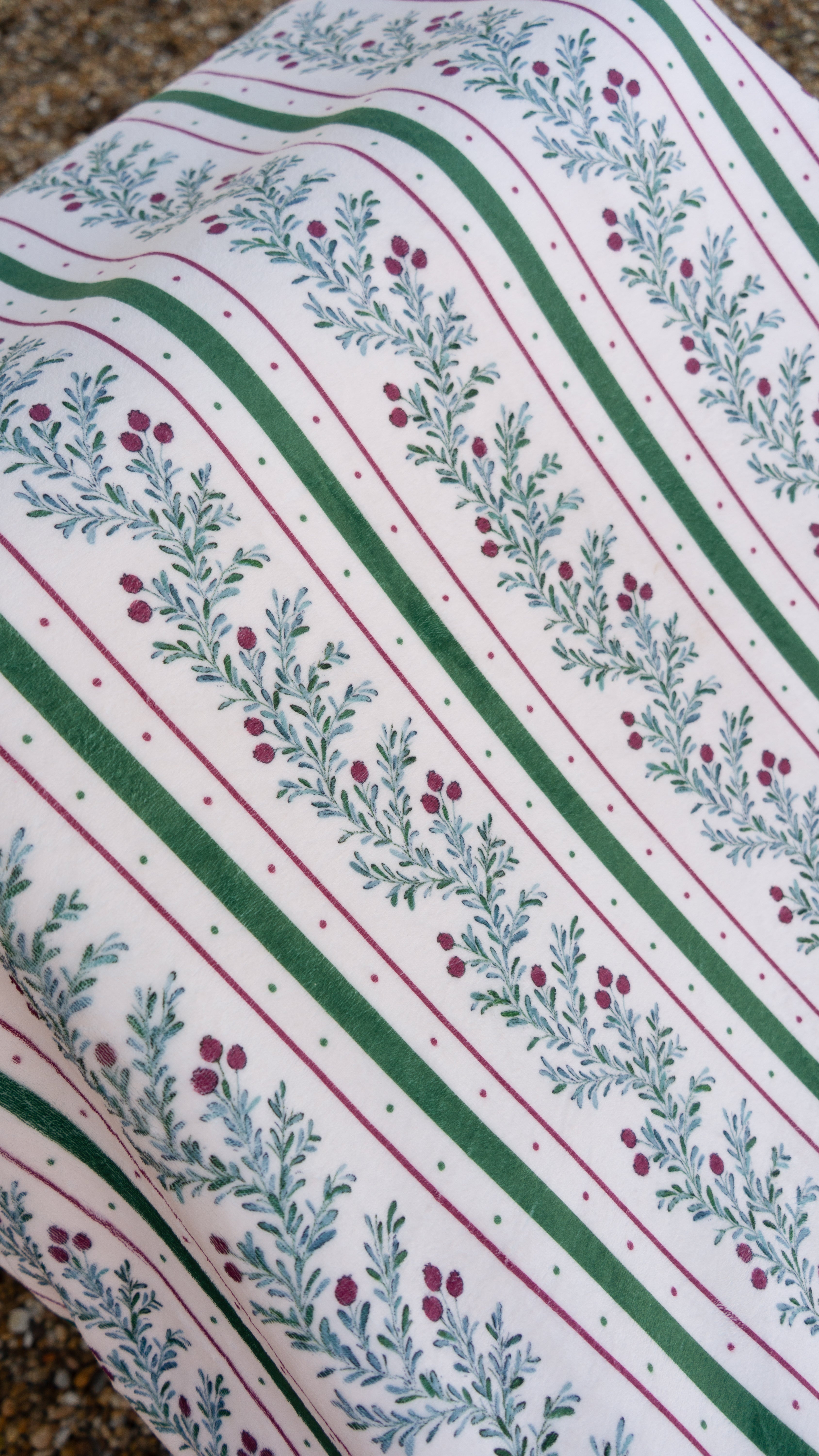 Deck the Halls | Flannel Sherpa Throw Blanket