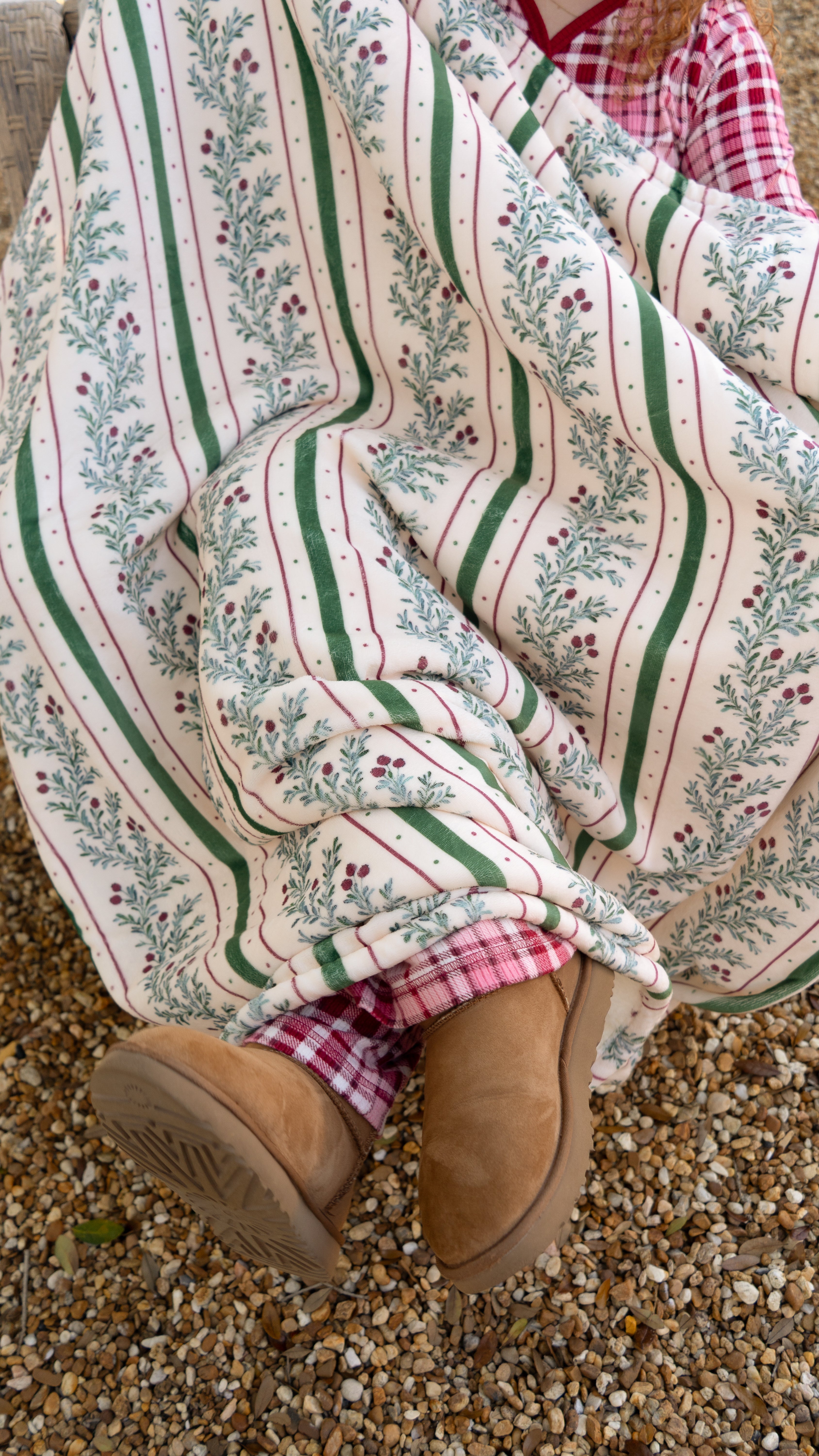 Deck the Halls | Flannel Sherpa Throw Blanket