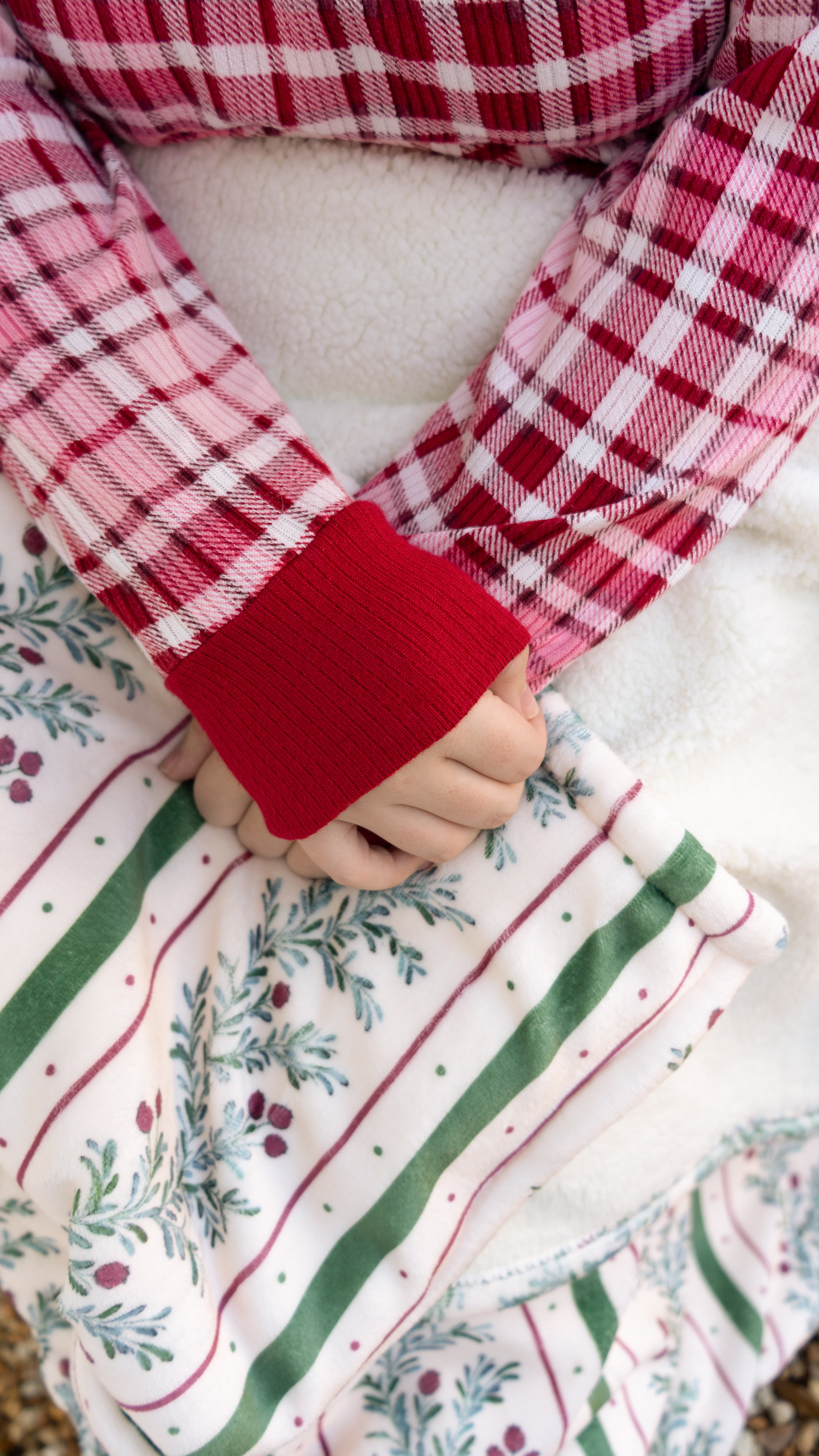 Deck the Halls | Flannel Sherpa Throw Blanket