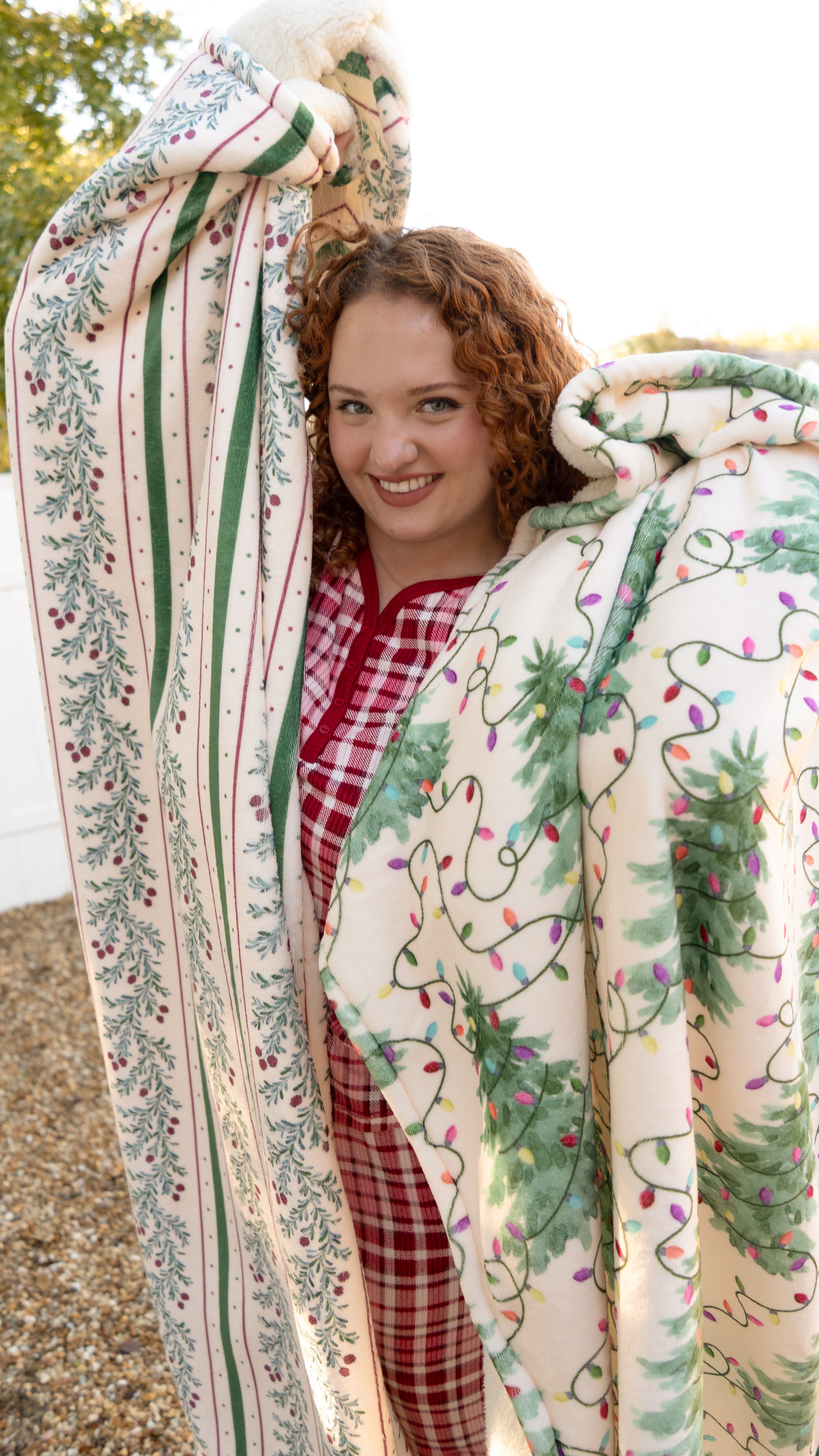 Deck the Halls | Flannel Sherpa Throw Blanket