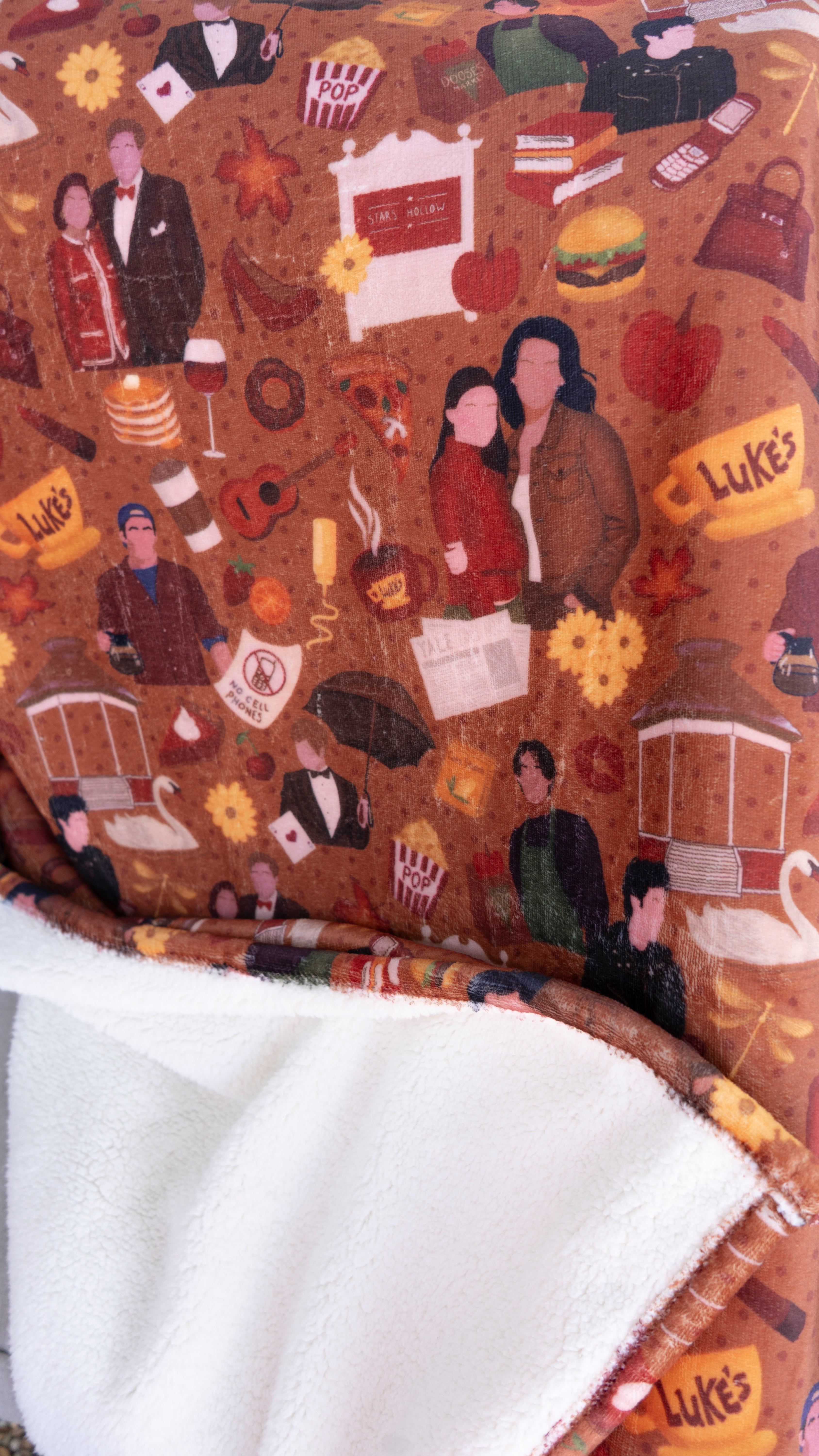 Gilmore Gals | Flannel Sherpa Throw Blanket